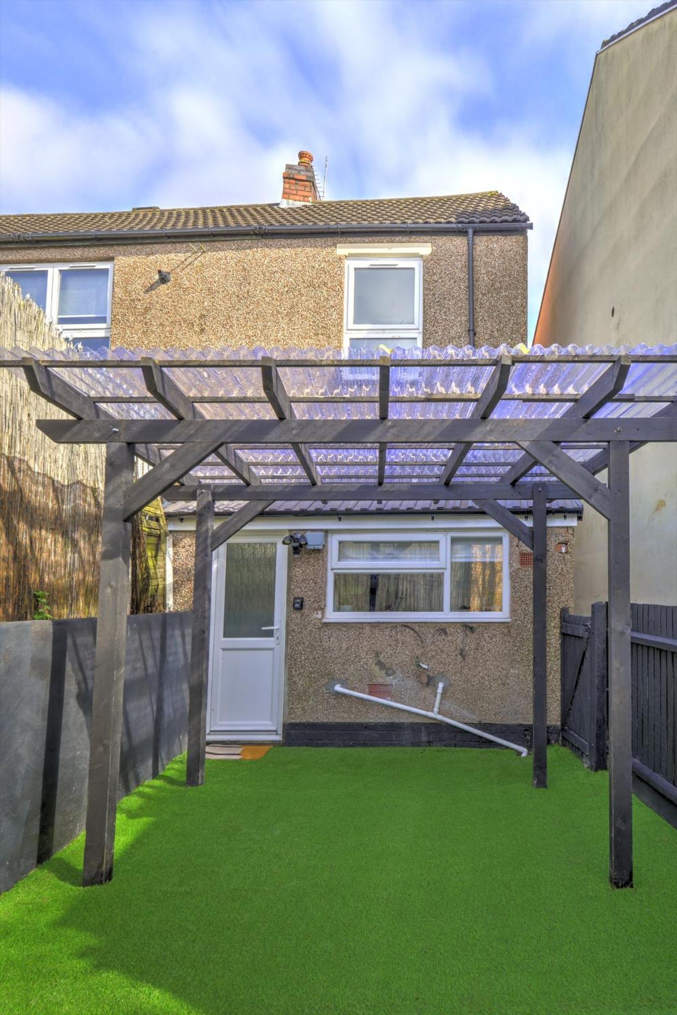 4 Bedrooms Homely House With Garden- Sleeps 9 Comfortably With 6 Comfortable Beds, Free Street Parking, Business Travellers, Contractors, & Holiday-Goers, Coventry, Near All Major Transport Links In Coventry And Motorway Esterno foto
